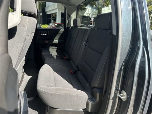 Used 2019 GMC Sierra 1500 SLE w/ SLE Value Package image 27