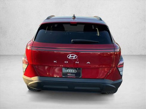 Used 2025 Hyundai Kona SEL image 6