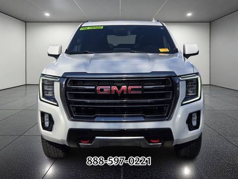 Used 2023 GMC Yukon XL AT4 w/ AT4 Premium Package AWD/4WD image 8