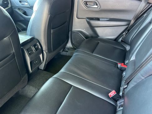 Used 2021 Nissan Rogue SV AWD/4WD image 5