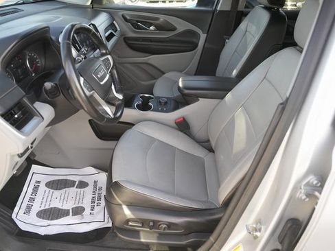 Used 2018 GMC Terrain SLT image 9