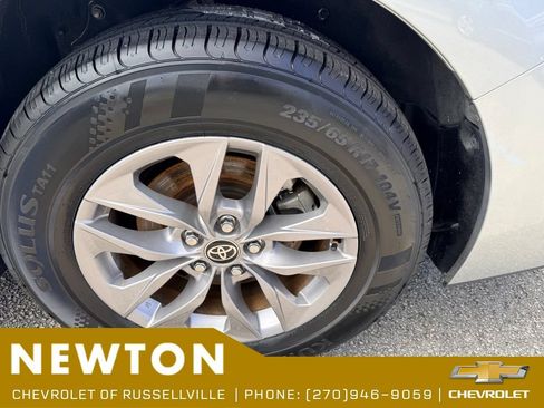 Used 2022 Toyota Sienna LE FWD image 33