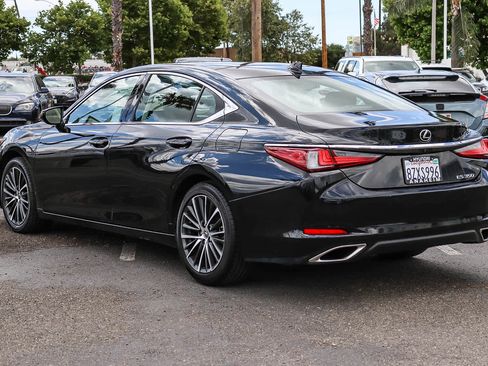 Used 2022 Lexus ES 350 w/ Premium Package FWD image 9