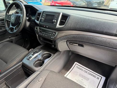 Used 2019 Honda Passport Sport image 17