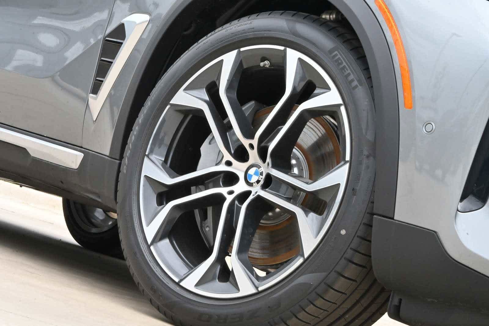 Used 2026 BMW X5 xDrive50e w/ Executive Package AWD/4WD image 10