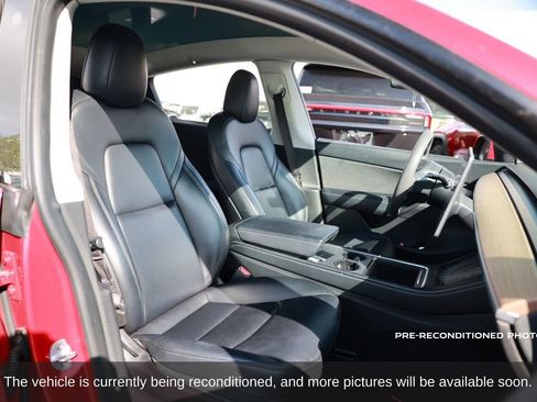 Used 2021 Tesla Model Y Long Range image 15