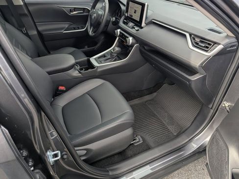 Used 2025 Toyota RAV4 XLE Premium image 12