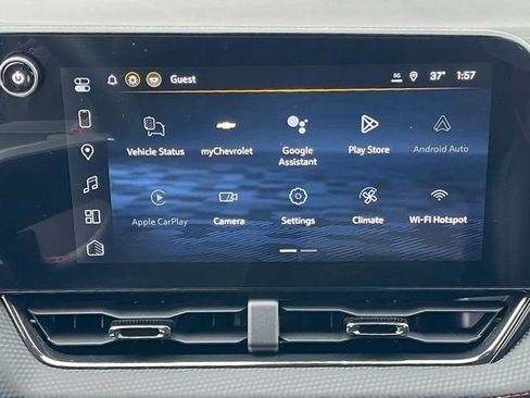 New 2026 Chevrolet Equinox RS w/ LPO, Floor Liner Package AWD/4WD image 4