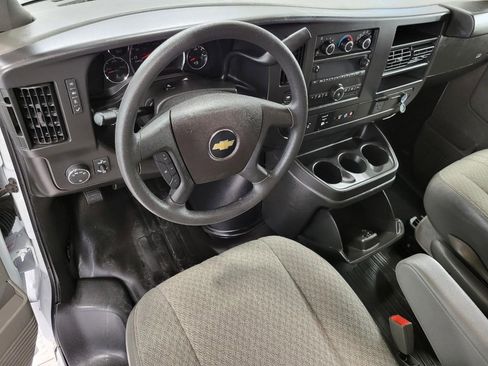 Used 2025 Chevrolet Express 3500 LS image 11