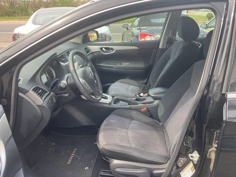 Used 2015 Nissan Sentra SV w/ Style Package image 3