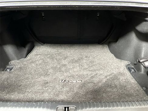 Used 2016 Lexus RC 350 image 19