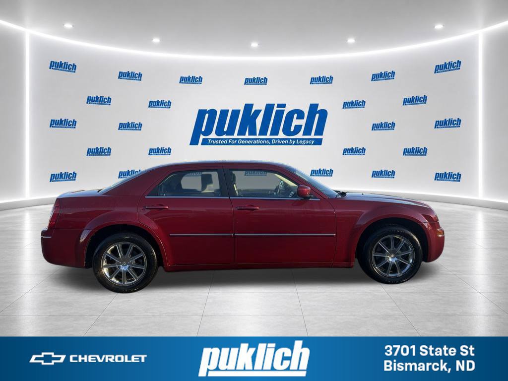 Used 2009 Chrysler 300 Touring AWD/4WD image 6