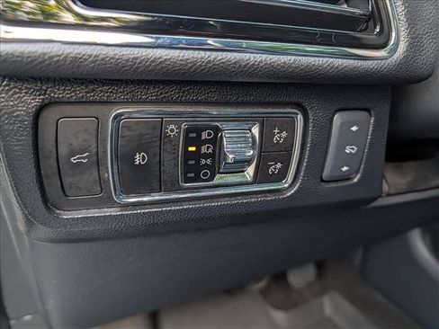 Used 2024 Lincoln Navigator Reserve AWD/4WD image 37