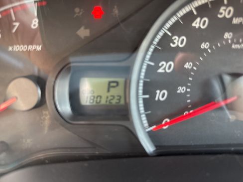 Used 2013 Toyota Sienna LE FWD image 30