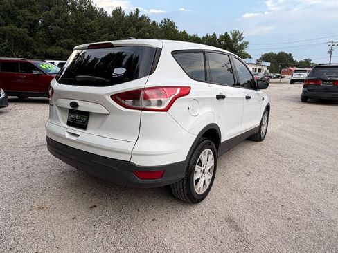 Used 2014 Ford Escape S FWD image 5