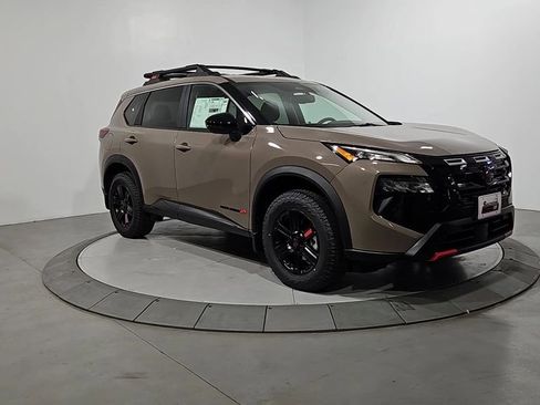 New 2026 Nissan Rogue Rock Creek image 7