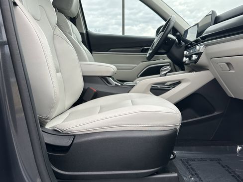Used 2024 Kia Telluride S w/ S Sunroof Package image 16