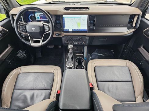 Used 2021 Ford Bronco Wildtrak image 17