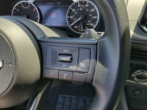 Used 2024 Nissan Rogue S FWD image 24