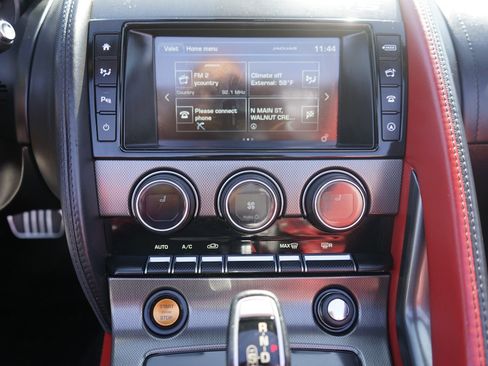 Used 2017 Jaguar F-TYPE S image 18