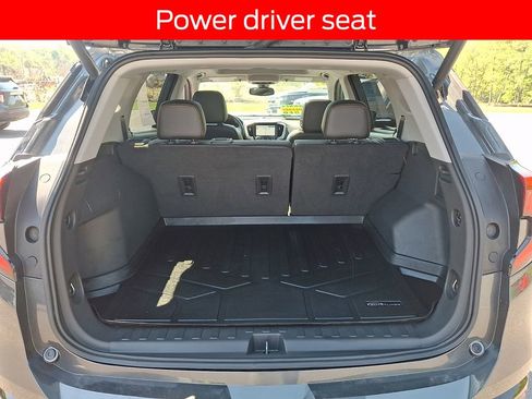 Used 2021 GMC Terrain SLT w/ Infotainment Package II AWD/4WD image 28