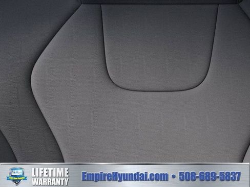 New 2026 Hyundai Elantra SE image 17