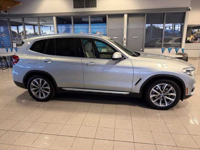Used 2019 BMW X3 xDrive30i w/ Premium Package AWD/4WD image 2