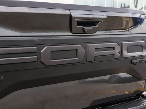 Used 2019 Ford F150 Raptor w/ Equipment Group 802A Luxury AWD/4WD image 16