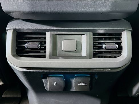 Used 2022 Ford F150 Lariat image 27