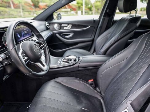 Used 2019 Mercedes-Benz E 300 image 24