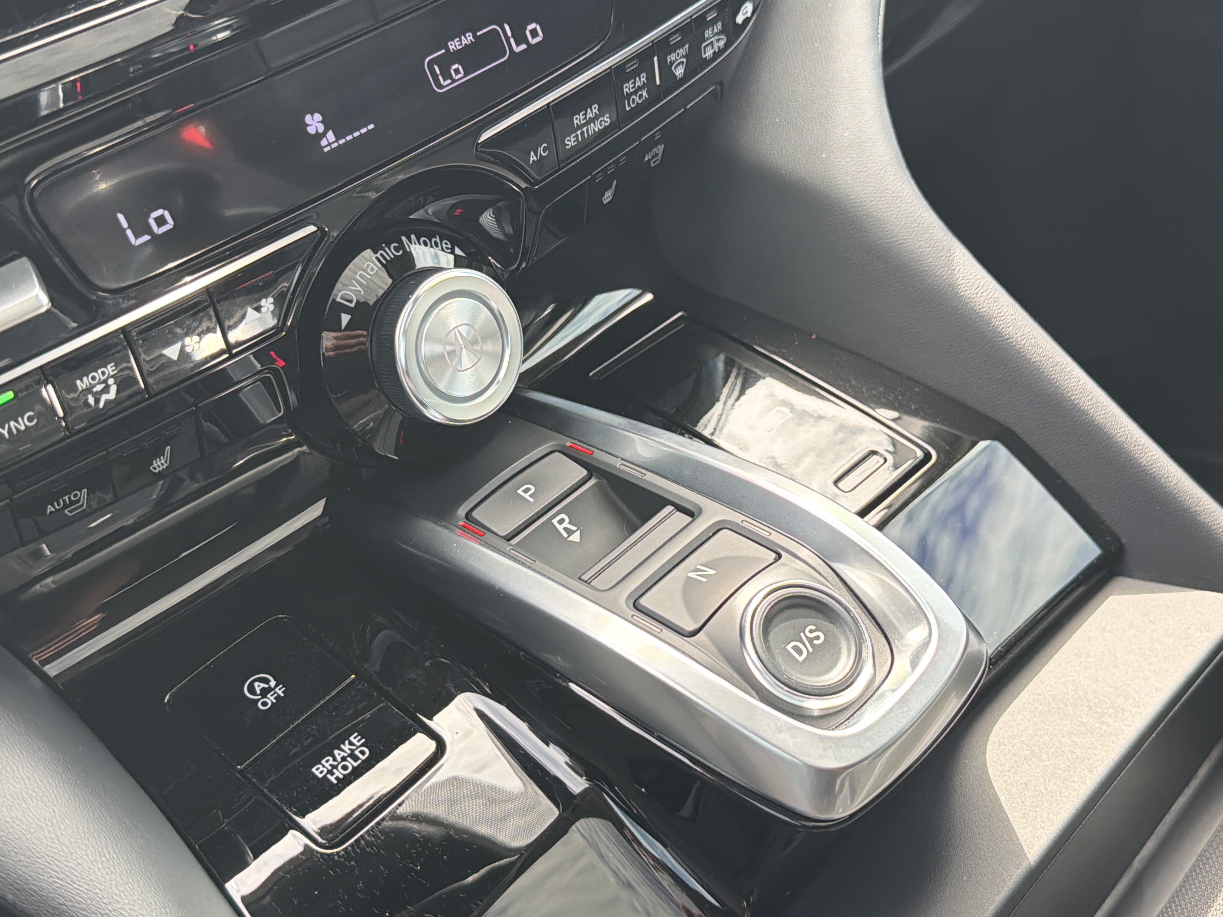 Used 2025 Acura MDX w/ Technology Package FWD image 26