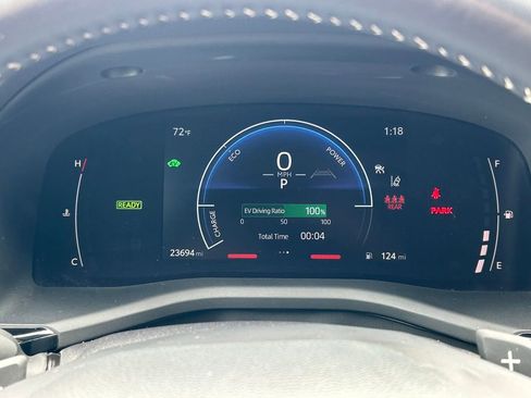 Used 2025 Toyota Camry SE FWD image 34