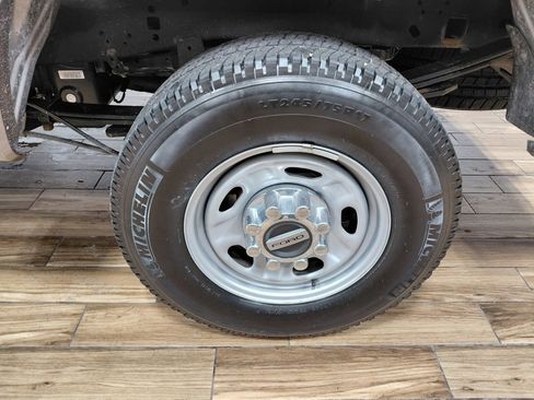 Used 2021 Ford F250 XL w/ Power Equipment Group image 5