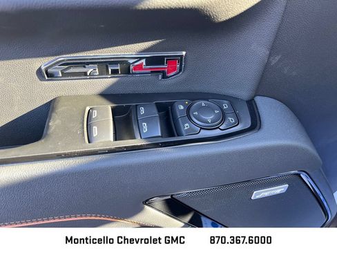 New 2026 GMC Sierra 1500 AT4 w/ AT4 Premium Package AWD/4WD image 12
