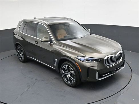 New 2026 BMW X5 sDrive40i image 17