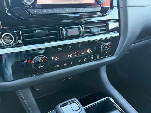 Certified 2024 Nissan Pathfinder SV w/ Black Appearance Package image 28