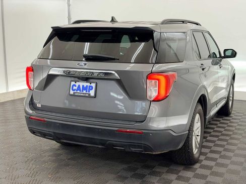 Used 2022 Ford Explorer XLT image 6