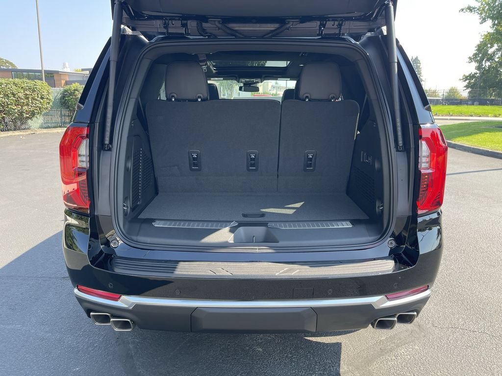 New 2026 GMC Yukon Denali w/ Sun & Power Step Package AWD/4WD image 27