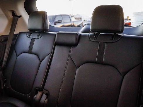 Used 2025 Honda Pilot EX-L image 20