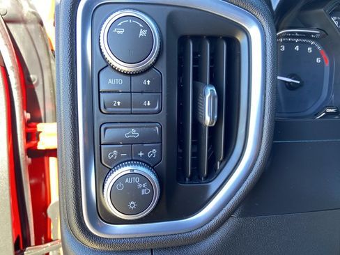 Used 2019 GMC Sierra 1500 SLE w/ SLE Value Package image 44