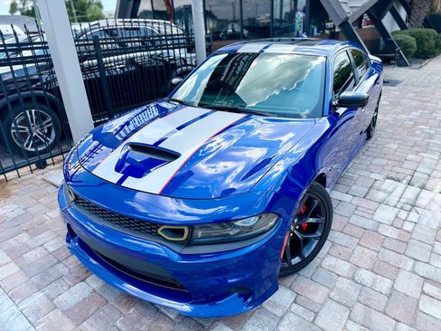 Used 2022 Dodge Charger R/T w/ Blacktop Package RWD image 3