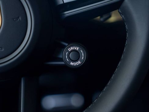 New 2026 Porsche Cayenne S image 16