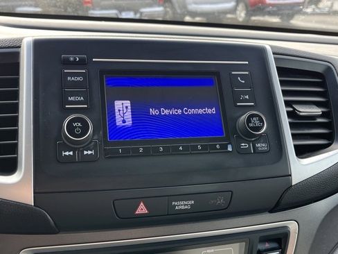 Used 2017 Honda Pilot LX image 40