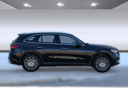 New 2026 Mercedes-Benz GLC 300 image 8