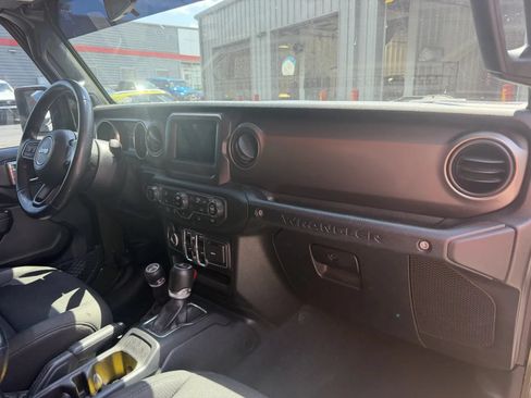 Used 2020 Jeep Wrangler Unlimited Sport S AWD/4WD image 15