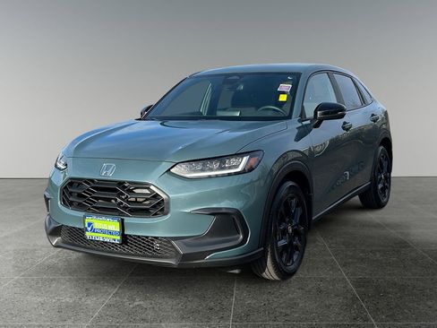 Used 2024 Honda HR-V Sport image 3