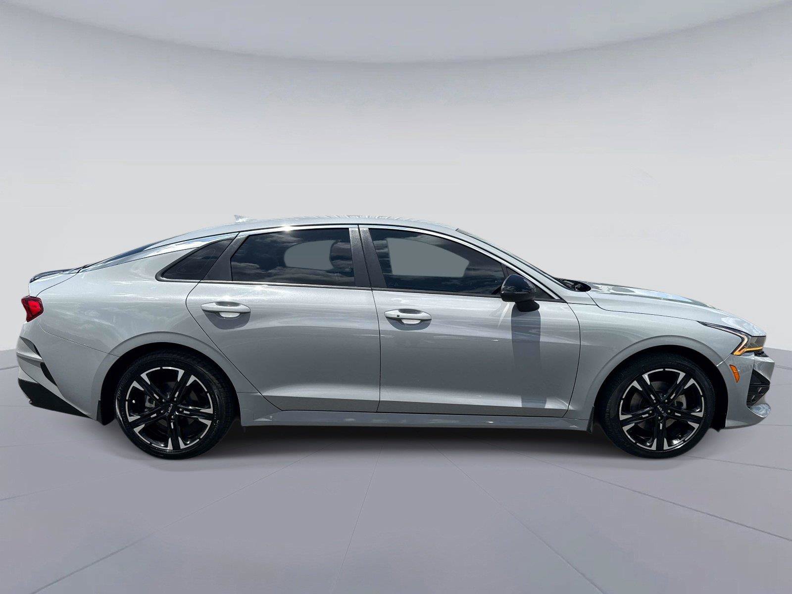 Used 2023 Kia K5 GT-Line w/ GT-Line Premium Package FWD image 2