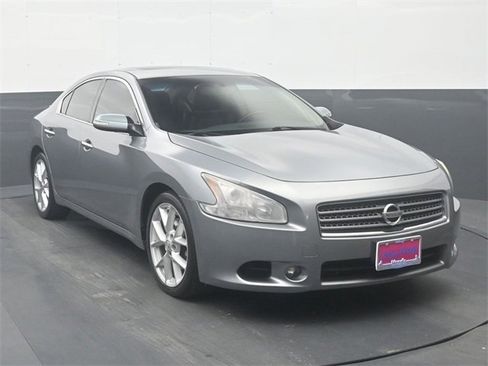 Used 2009 Nissan Maxima 3.5 SV w/ Sport Pkg image 2