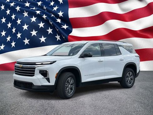 Used 2024 Chevrolet Traverse LT w/ LPO, Floor Liner Package image 12