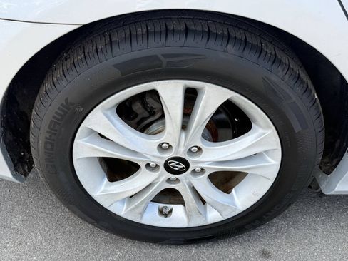 Used 2011 Hyundai Sonata Limited FWD image 24
